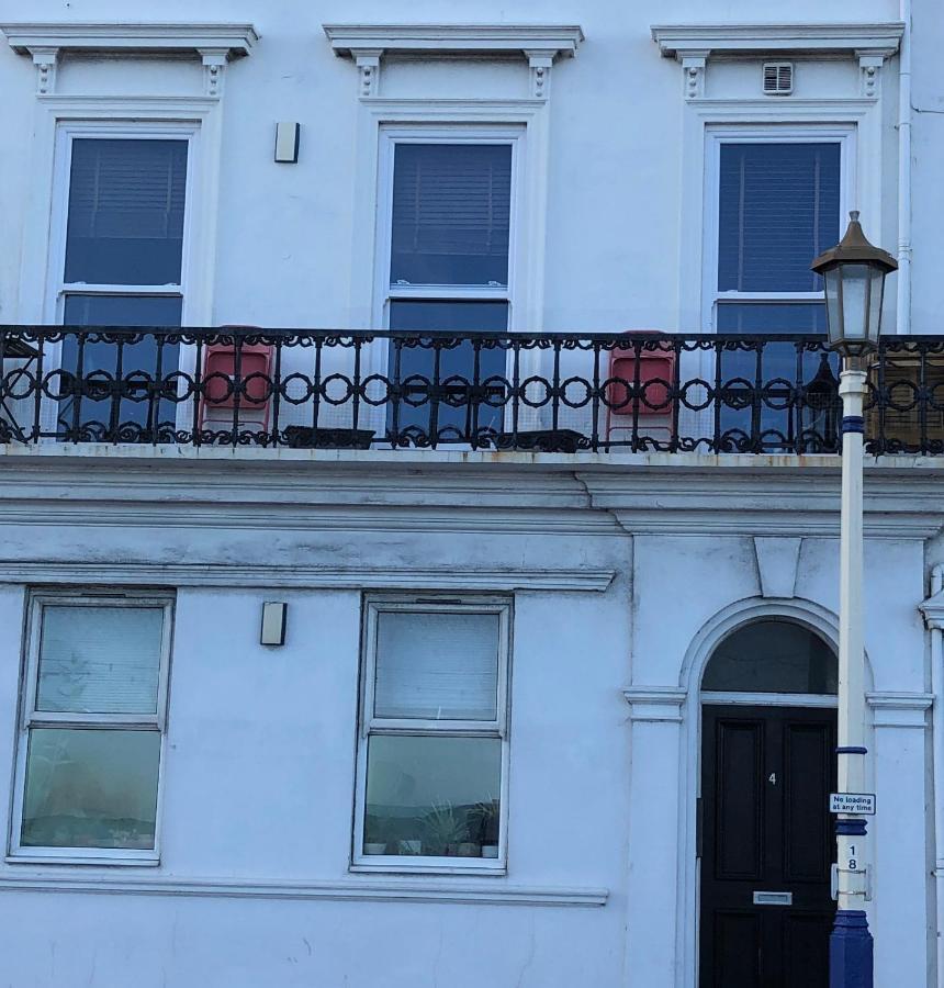 Skippers View Sunny Balcony Eastbourne Exterior photo